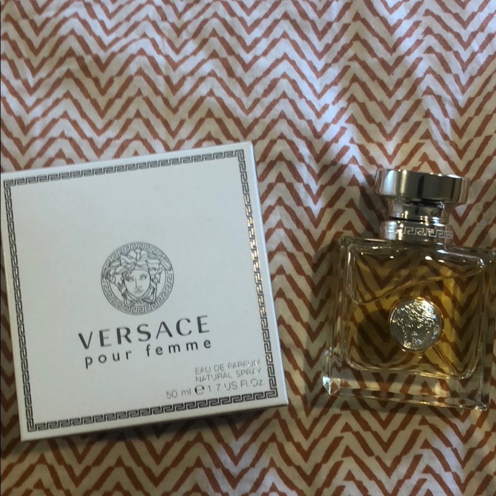 Versace pour femme 1.7 Fl oz